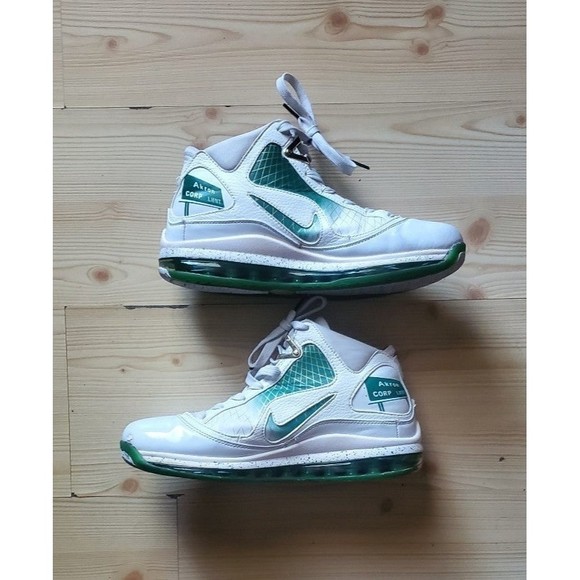 Nike LeBron 7 MTAG Shanghai White green 2009 Size  9.5 RARE 1 of 123 main image 9